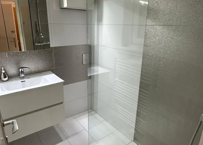 Apartman Schoene Mit Balkon Bécs